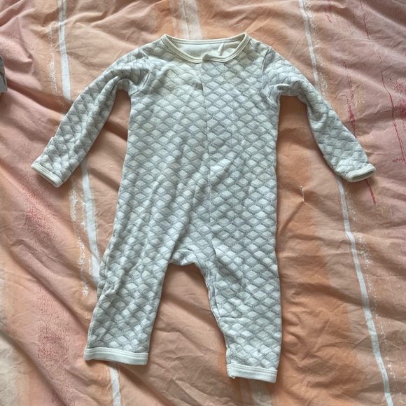 32 piece baby boy clothes bundle - Picture 1 of 13